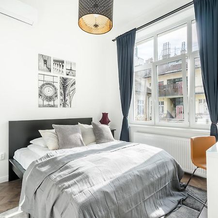 Bpr Sirius Suite With A/C Budapest Exterior photo